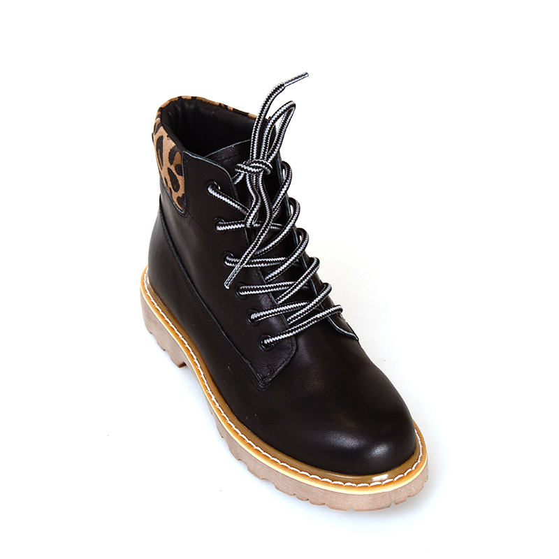 森林公主新款靴子6孔厚底马丁靴短靴女 武商网 马丁靴 森林公主新款靴子6孔厚底马丁靴短靴女报价